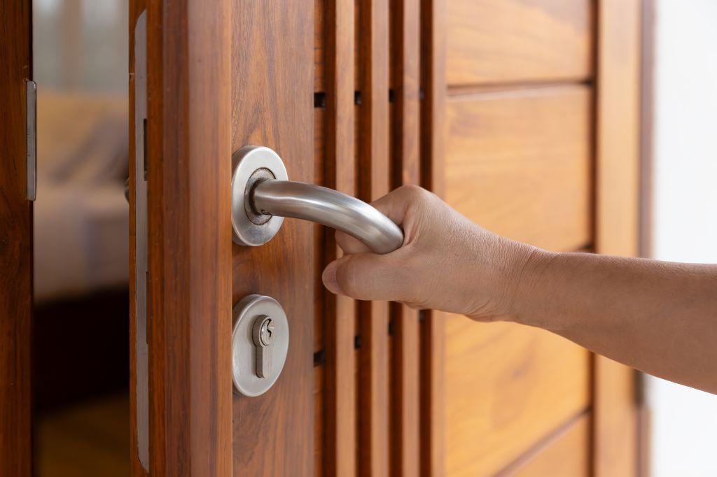 consejos elegir puerta de seguridad